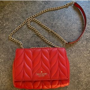 **dont buy** ISO THIS PURSE